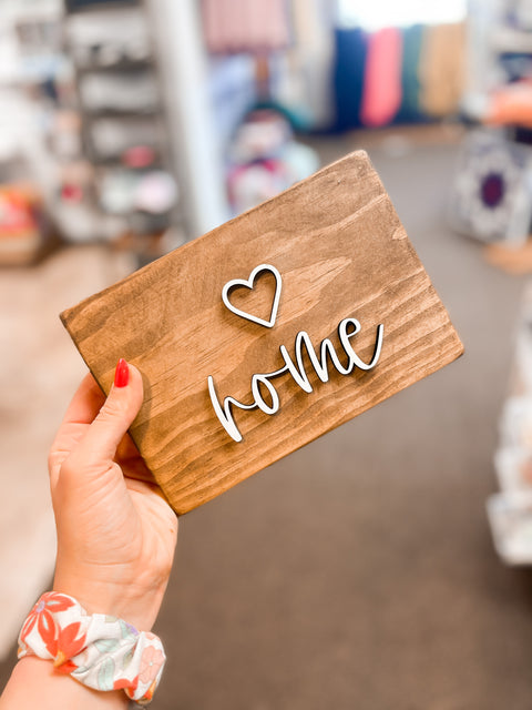Home Heart Shelf Sign