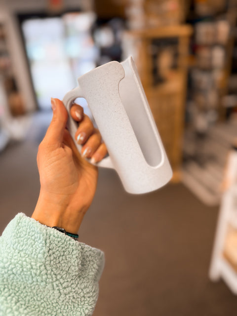 Slim Can Holder