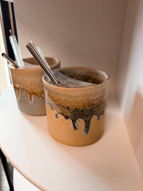 Half Drip Ceramic Coffee Mug with Sip Hole Lid 17oz