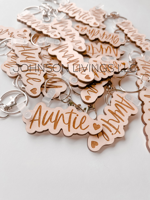 Auntie Cursive Outline Keychains