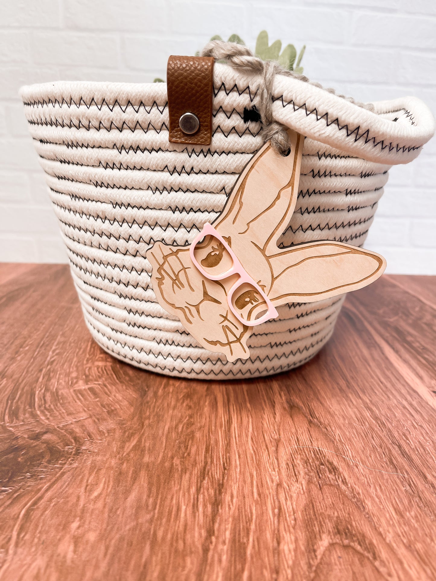 Bunny with Glasses Basket Tag